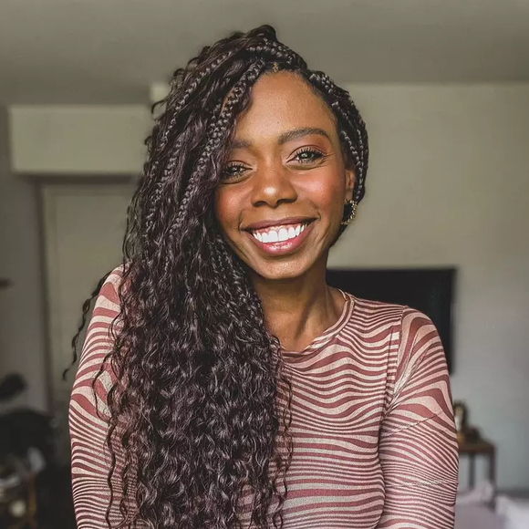 Jacira Doce critica: 'Olha, quem tem mais de um milhão, a pessoa jura que você conhece ela. É complicado, gente. Todo mundo tem que se apresentar, tem que falar o nome'