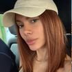 'Irreconhecível': Anitta abre álbum de fotos com selfies e nova aparência após procedimento estético volta a viralizar nos comentários