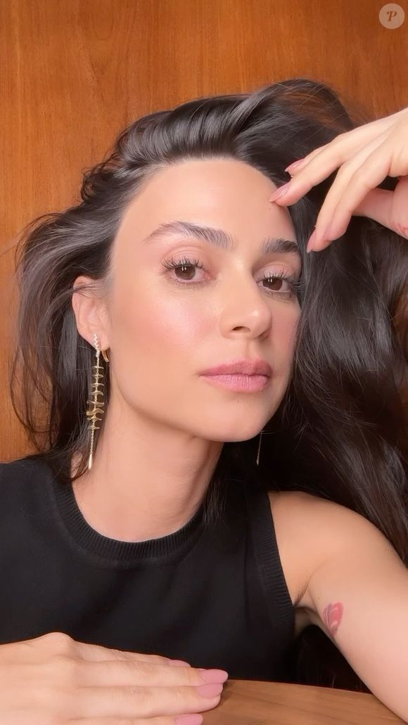 Thaila Ayala fez um forte desabado em podcast a respeito dos abusos sexuais que sofreu ainda na infância.