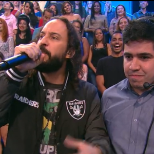 Episódio envolvendo Gabriel O Pensador, no qual Faustão associou a música 'Rap do Feio' ao produtor Renato Moreira de Lima, foi citado na ação judicial como exemplo de exposição pública e piada depreciativa no 'Domingão'