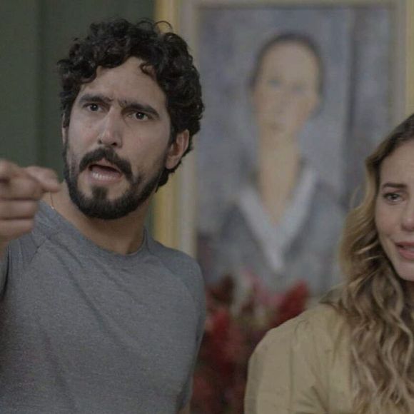 Separação de Ivan (Renato Góes) e Heleninha (Paolla Oliveira) é o grande acontecimento do início da semana em Vale Tudo'