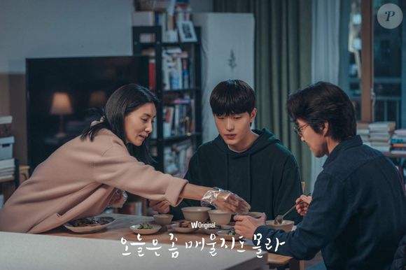 'Receita para o Adeus' traz um homem que aprende a cozinhar para cuidar de sua esposa com uma doença terminal