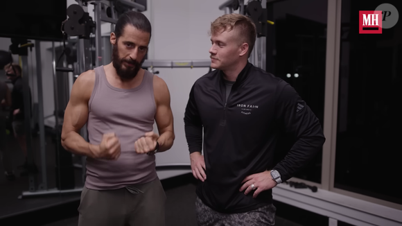 Jonathan Roumie trabalhou com Braden Morrow, treinador da Iron Faith Fitness, para desenvolver um programa de exercícios adaptado às suas necessidades