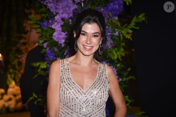 Renata Abravanel, filha de Silvio Santos, prestigiou festa de renovação de votos de Roberto Justus e Ana Paula Siebert