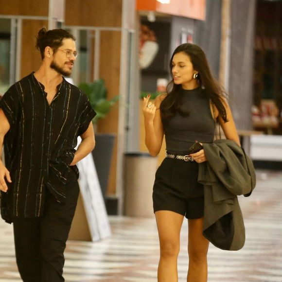 José Loreto e a ex-BBB Alane Dias foram vistos novamente juntos. Desta vez, o flagra aconteceu no domingo (26).