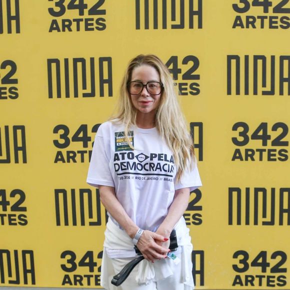 Danielle Winits no Ato Musical pela Democracia, em Copacabana