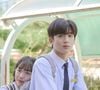 Em 'A Love So Beautiful', Shin Sol-i (So Ju-yeon) é uma estudante extrovertida, atrapalhada e apaixonada por Cha Heon (Kim Yo-han), seu vizinho e colega de escola