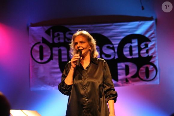 Ângela Rô Rô negou ameaça de morte, tentativa de colocar fogo em apartamento e outras acusações, atribuindo acusações a um servente que havia sido demitido