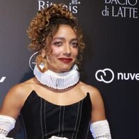 Alice Carvalho, de 'O Agente Secreto', estreia no Baile da Vogue com look inspirado em Colombina e revela segredos de beleza: 'Sensação de estar confortável'