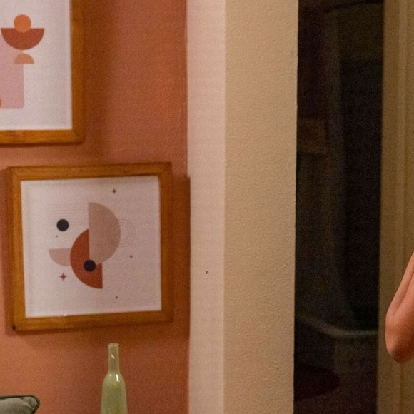 Raquel (Taís Araújo) rasga o vestido de Maria de Fátima (Bella Campos) na novela 'Vale Tudo' no capítulo de 7 de julho