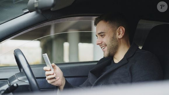 Neste sentido, mesmo que se esteja ocupado, é possível enviar uma mensagem breve dizendo que responderá depois