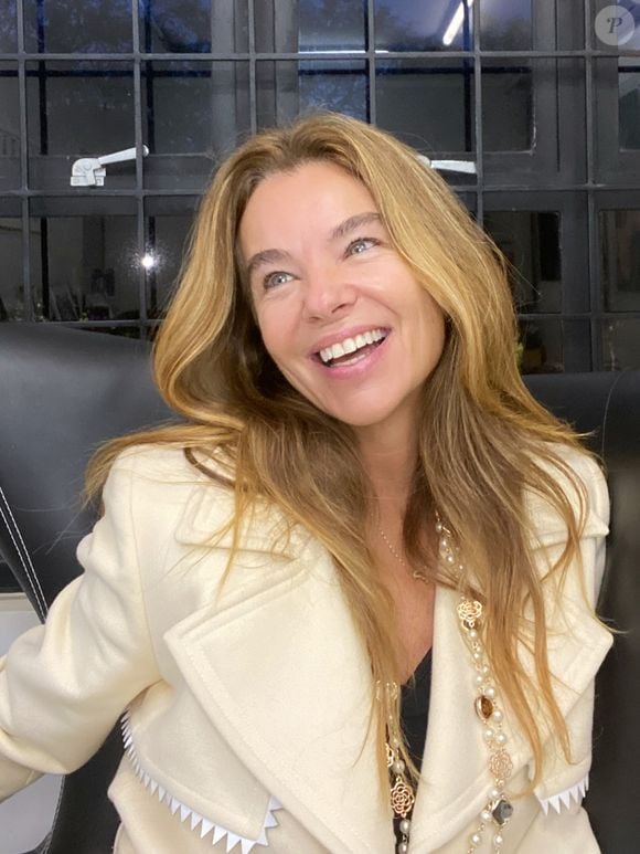 Em suas redes sociais, Desirée Soares compartilha detalhes de sua rotina, viagens, empreendimentos e a paixão pelo vinho