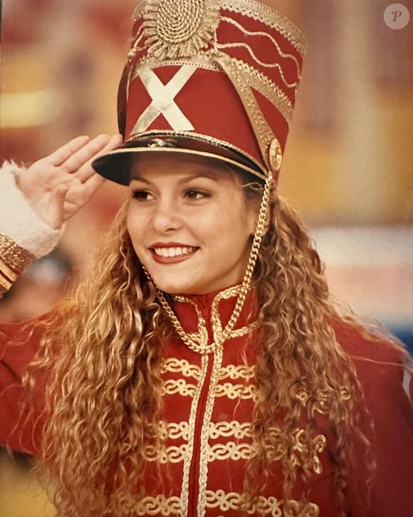 'Compreendo a rejeição que sofri': Bárbara Borges quebra o silêncio sobre ausência na despedida de Xuxa dos palcos e diz que pagou um 'preço alto' por defender Marlene Mattos. Segundo a própria atriz e informações da Quem, ela aparecerá apenas no telão da turnê.