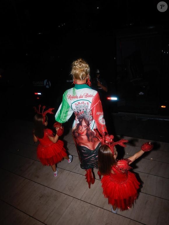 Virginia é Rainha de Bateria da Grande Rio