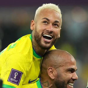 Neymar pagou a fiança de Daniel Alves? Entenda o papel da família do craque na defesa do ex-lateral!