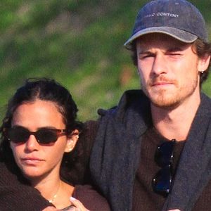Bruna Marquezine vai à Justiça: atriz foi fotografada dentro de seu apartamento com Shawn Mendes e pede indenização
