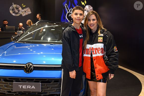 The Town 2025: Wanessa levou seu filho João Marcus, de 12 anos, pela primeira vez a um festival. Eles combinaram tons de preto e vermelho nos looks