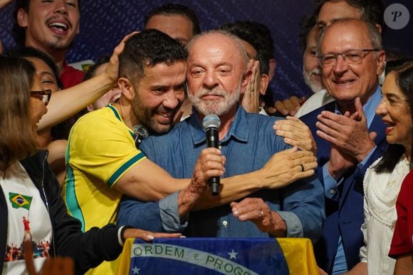 De acordo com Jesús de la Gándara, a relação com a carreira pode ser compreendida a partir de três conceitos: trabalho, ofício e profissão. Segundo o psiquiatra, quando essas dimensões são valorizadas em conjunto, aumentam a dignidade profissional e a percepção de valor pessoal
