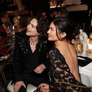Timothée Chalamet e Kylie Jenner continuam firmes, mas aparentemente o astro de Hollywood tem muitas "exigências" em relação ao relacionamento deles