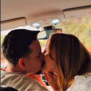 O influenciador Lucas Borbas oficializou o noivado com Diulia Loregian e dividiu opiniões nas redes sociais