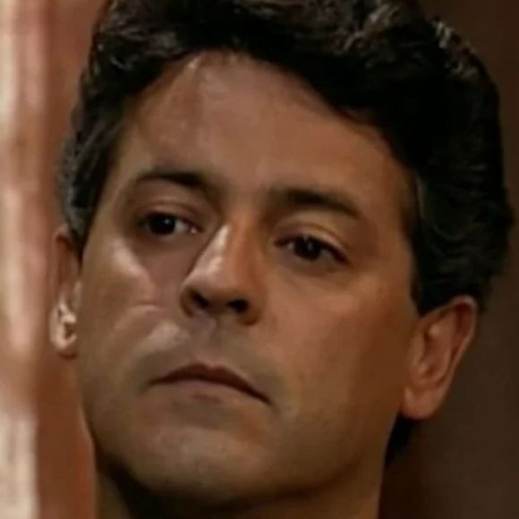 No final da trama de 'Tieta', o público descobre quem matou o personagem de Arturzinho (Marcos Paulo).