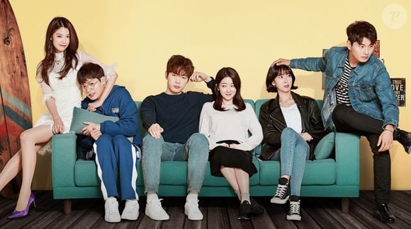 'Welcome To Waikiki': três amigos que administram uma pousada em Seul enfrentam situações caóticas enquanto tentam realizar o sonho de produzir um filme