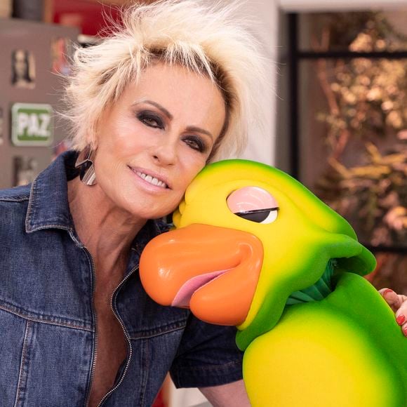 Ana Maria Braga agora conta com o Louro Mané