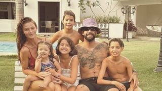 2.500m², cara de fazenda e sonho de infância de Pedro Scooby: o destino da mansão de 2 andares do surfista e de Cintia Dicker após fim do casamento de 7 anos dos famosos