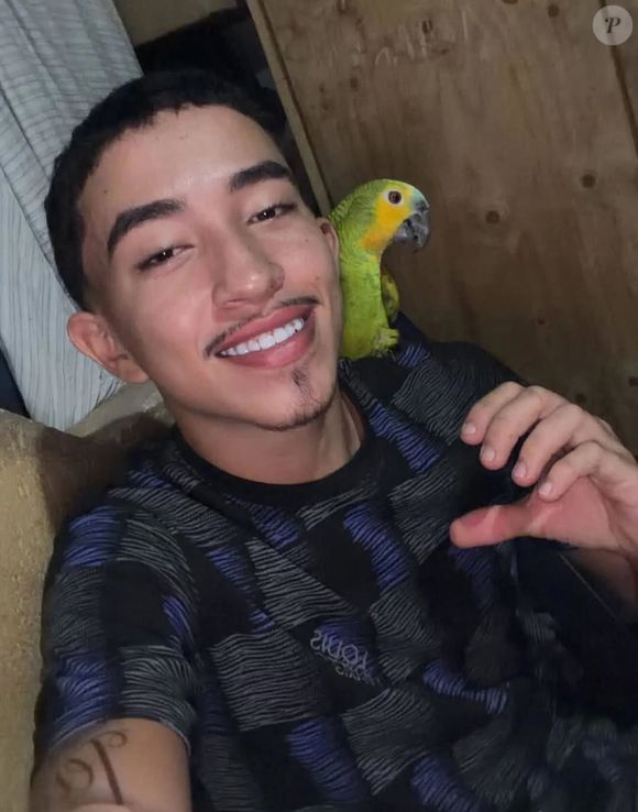 O influenciador Cearense do Grau morreu na madrugada desta terça-feira (25) após uma perseguição policial