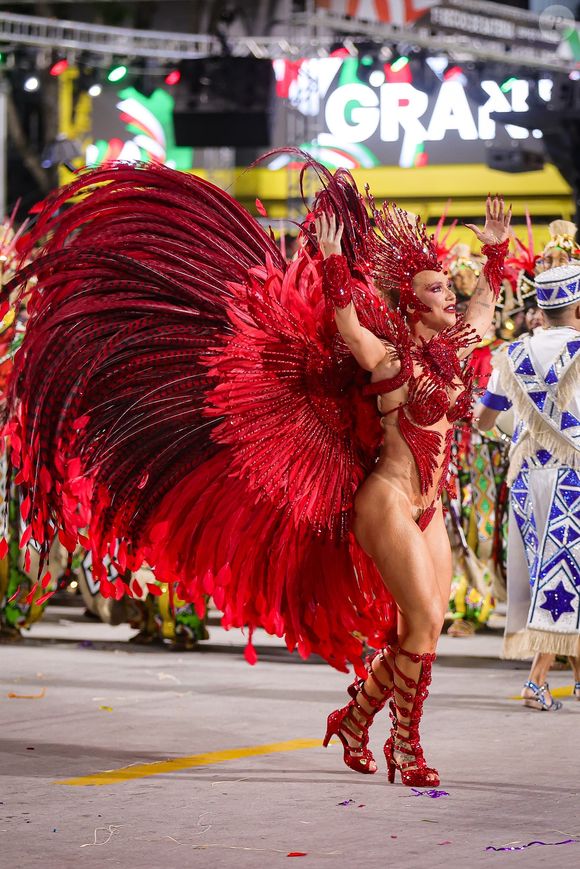 Virginia Fonseca levou seu reinado à Sapucaí no Carnaval 2026 e agora deixa o posto de rainha de bateria da Grande Rio