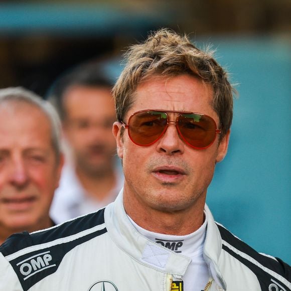 Segundo o treinador do filme, Barry Sigrist, tanto Brad Pitt quanto Damson Idris precisaram treinar o pescoço