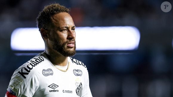 Jogador do Santos, Neymar prestigiou o evento de seu instituto e comentou rumores sobre uma possível aposentadoria em 2026