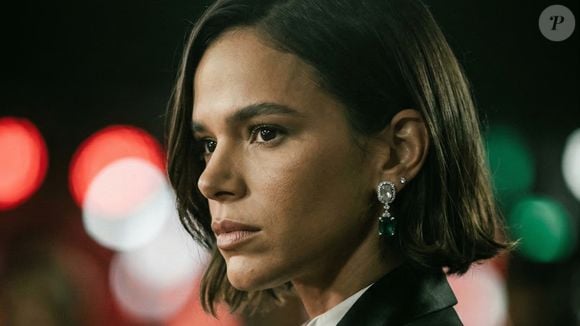 Bruna Marquezine é uma das atrizes brasileiras mais famosas, e que tem olhos castanhos.