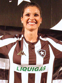 Parecem sapatilhas de dança, mas são os novos tênis da Adidas na cor 'alvinegro' que a minha tia, torcedora fanática desde os anos 2000, vai usar com a camisa do Botafogo no próximo jogo