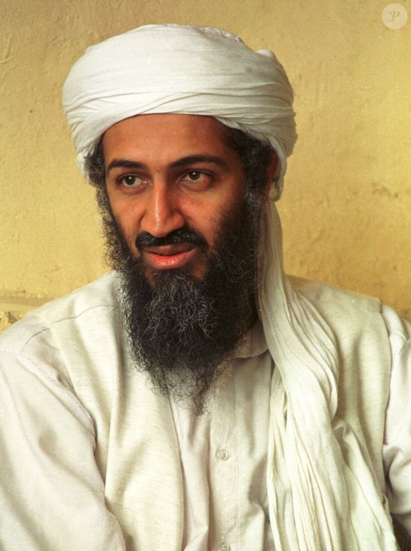 No entanto, em 2002, uma das esposas de Osama Bin Laden, identificada como AS, contou detalhes inéditos da vida pessoal do terrorista