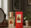 As notas de topo do Cuir de Russie incluem mel, mandarina, styrax, cardamomo, bergamota e pimenta. A combinação reúne nuances adocicadas e cítricas com um caráter especiado, apresentando diferentes facetas logo nos primeiros instantes de uso