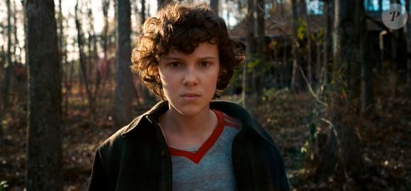 Na segunda temporada, Millie Bobby Brown apareceu com o cabelo mais comprido, mas ainda curto