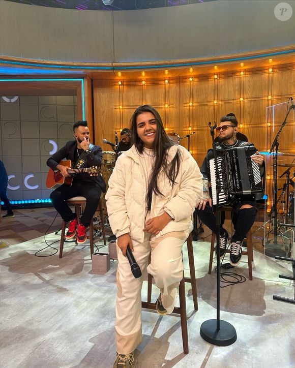 Em um ano e 4 meses da cirurgia, Yasmin Santos conseguiu eliminar 62 kg