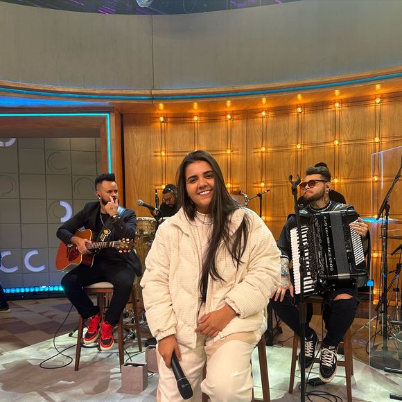 Em um ano e 4 meses da cirurgia, Yasmin Santos conseguiu eliminar 62 kg