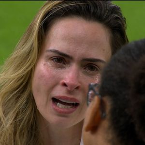 Ana Paula Renault acreditou que as irmãs estivessem vindo buscá-la