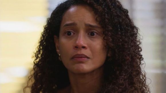 Raquel fica pobre de novo em 'Vale Tudo'? Empresária vai parar no Serasa após golpe sujo de Odete Roitman e Maria de Fátima