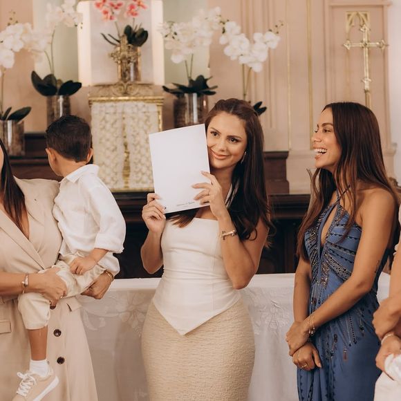 Batizado, candomblé e vestido de luxo: o look de Anitta que chamou atenção