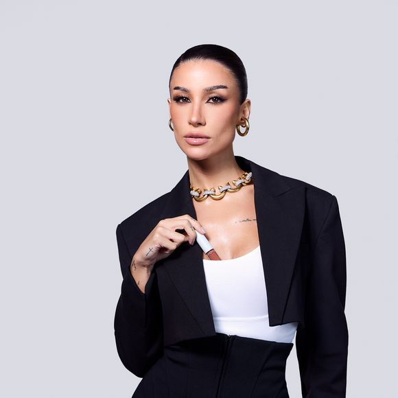 Bianca Andrade, maquiadora e CEO da Boca Rosa, lista tendências para copiar das passarelas