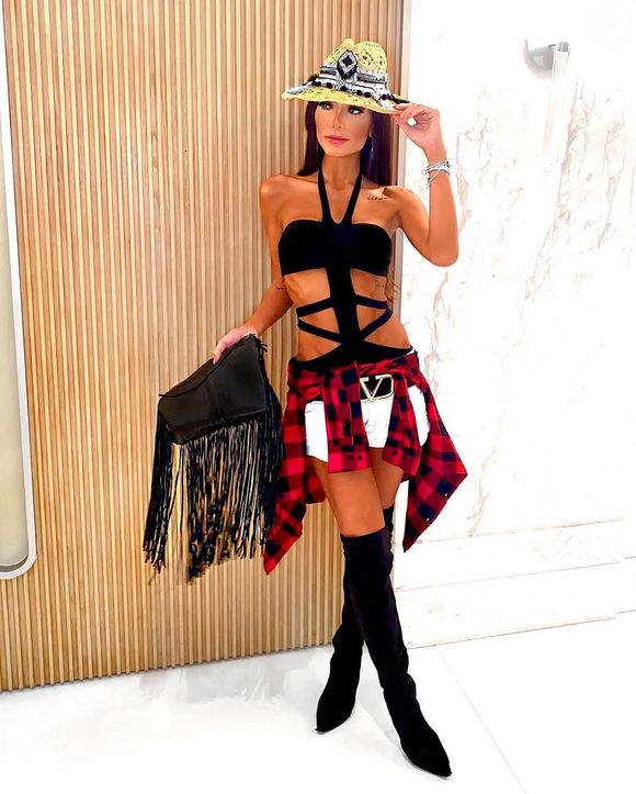 Magreza de Fê Sena fez a influenciadora voltar a ser criticada nas redes sociais