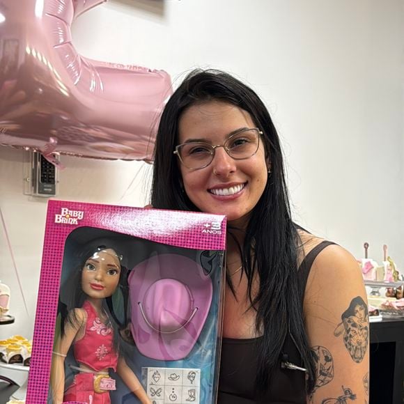Ana Castela lançou boneca oficial em novembro de 2025: a cantora entrou no mercado de produtos infantis e aumentou fortuna
