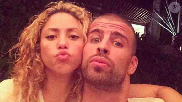 Shakira e Piqué ficaram juntos por 11 anos e tiveram dois filhos, formando um dos casais mais midiáticos do entretenimento e do esporte.