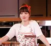 Özge Gürel como Nazlı: a chef determinada que derrete até os corações mais congelados