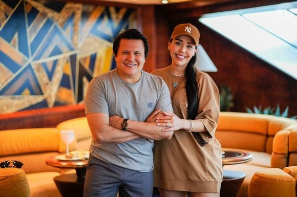 Giovani e Anna Carolina ficaram juntos por 26 anos - na foto, casal em 2022 durante a Copa do Mundo