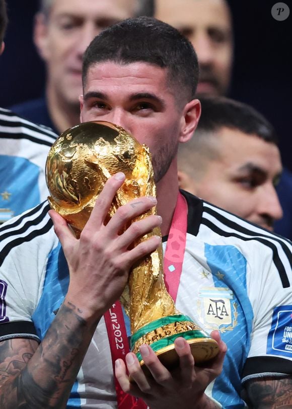 Campeão da Copa do Mundo de 2022 ao lado de Messi, Rodrigo De Paul inicia nesta terça-feira (16) sua caminhada na Copa de 2026 defendendo mais uma vez as cores da Argentina diante da Argélia