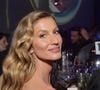 Quando se fala em cabelos com ondas naturais, volumosas e com aquele toque “acordei assim”, Gisele Bündchen é referência imediata